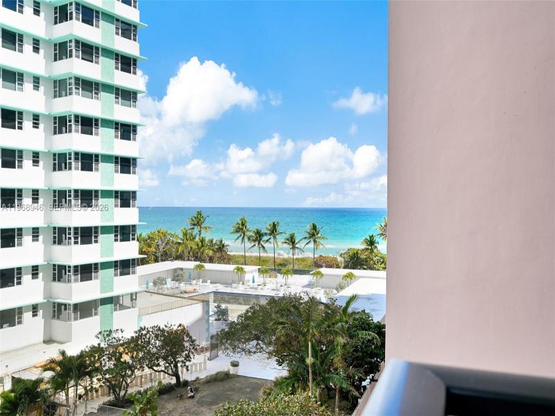Comprar apartamento en The Alexander 714