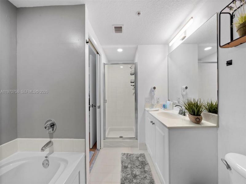 Comprar apartamento en Marina Bay Club 308