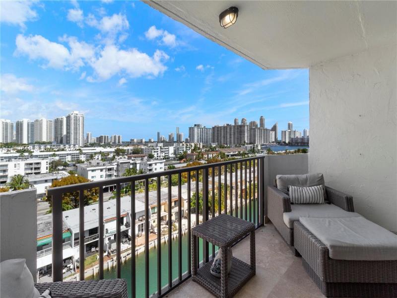 Coral Isle East Apt #904