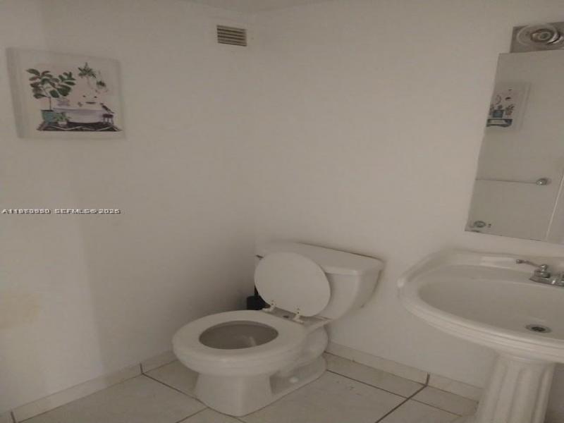 Condo for sale at Plaza of the Americas 126