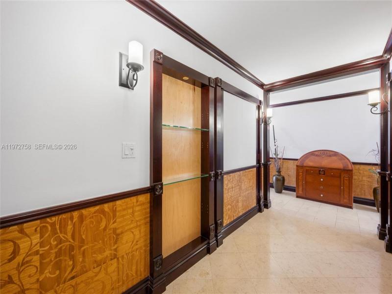 Condo for sale at Point of Americas 3009-10