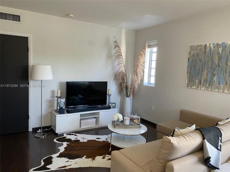 Artecity Governor Apt #307