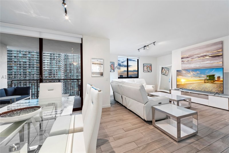 Apartment for rent at Nine at Mary Brickell Village 2204