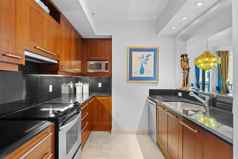 Condo for sale at Las Olas River House 2308
