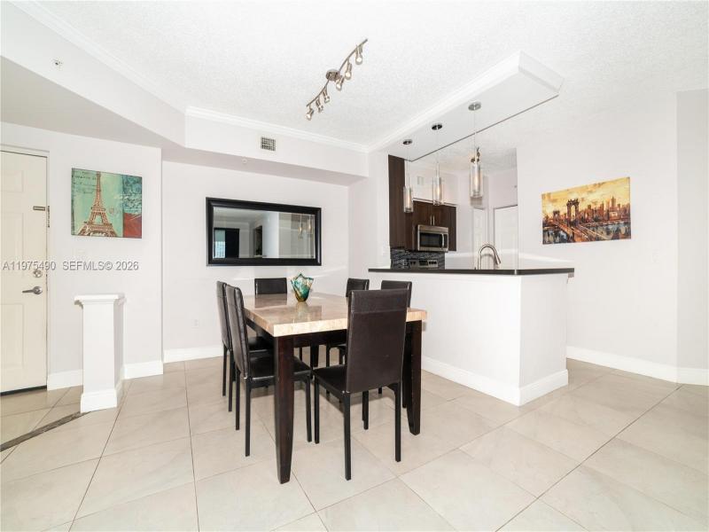 Comprar apartamento en Porto Bellagio 1802