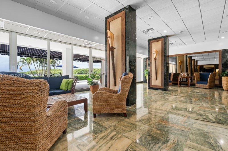 Condo for sale at Arlen House 325