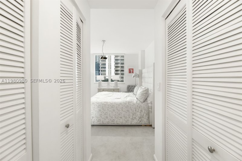 Apartment for rent at Courts Brickell Key 806