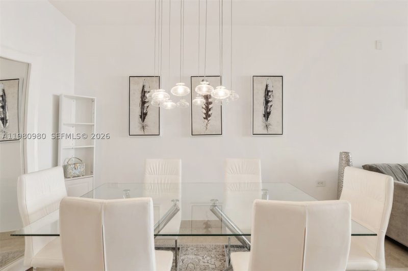 Apartment for rent at Courts Brickell Key 806