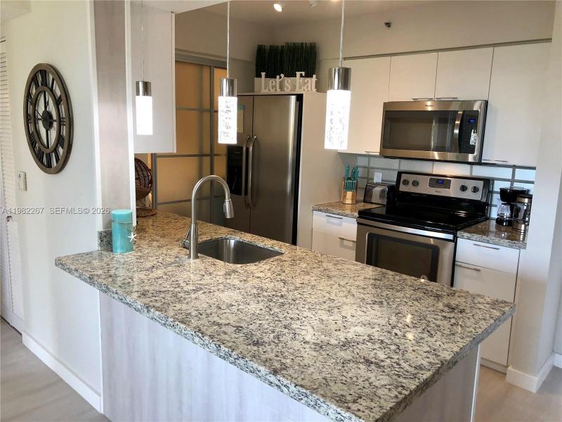 Apartment for rent at The Yacht Club at Aventura 1405