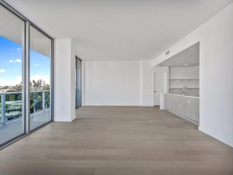 Comprar apartamento no La Baia South 702