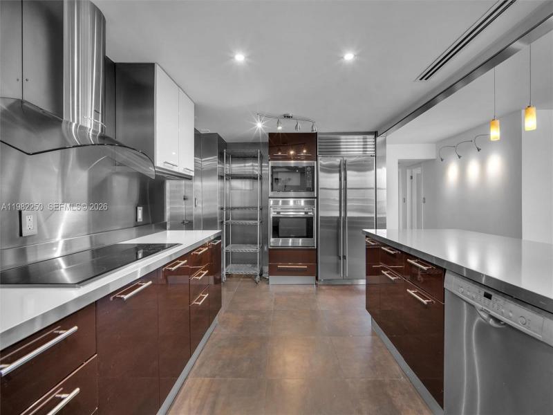 Comprar apartamento en Commodore Club South 1009
