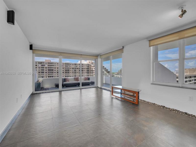 Comprar apartamento en Commodore Club South 1009