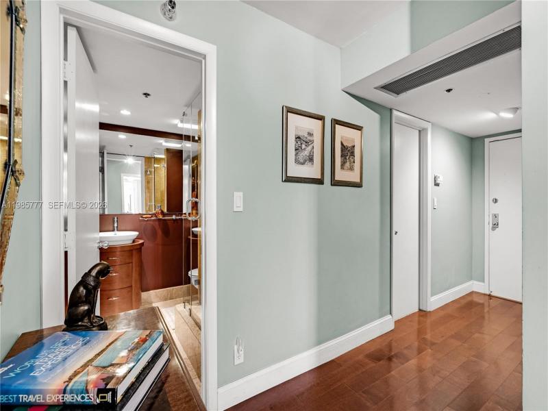 Condo for sale at Atlantis on Brickell 1703