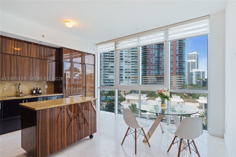 Apartment for rent at Continuum II North 805