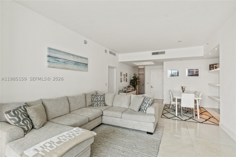 Apartment for rent at Continuum II North 805