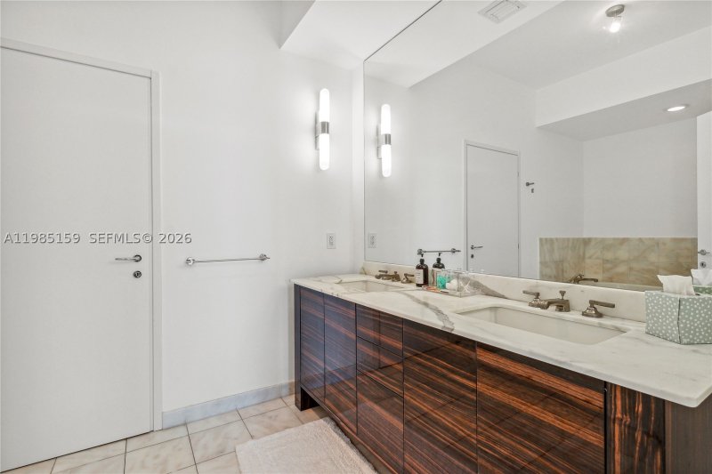 Apartment for rent at Continuum II North 805