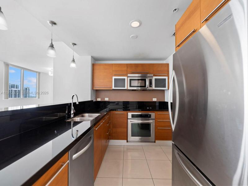 Condo for sale at Vizcayne South Tower 3108