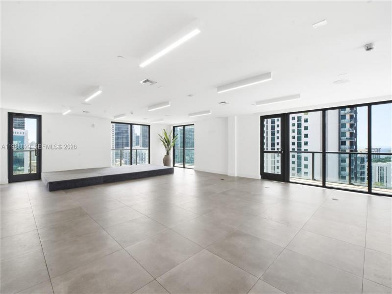 Comprar apartamento en Smart Brickell Residences 2401