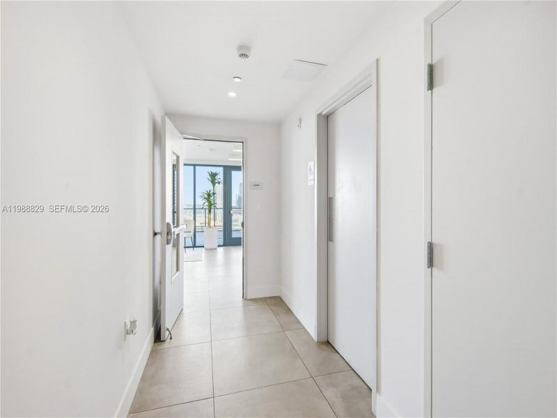 Comprar apartamento en Smart Brickell Residences 2401