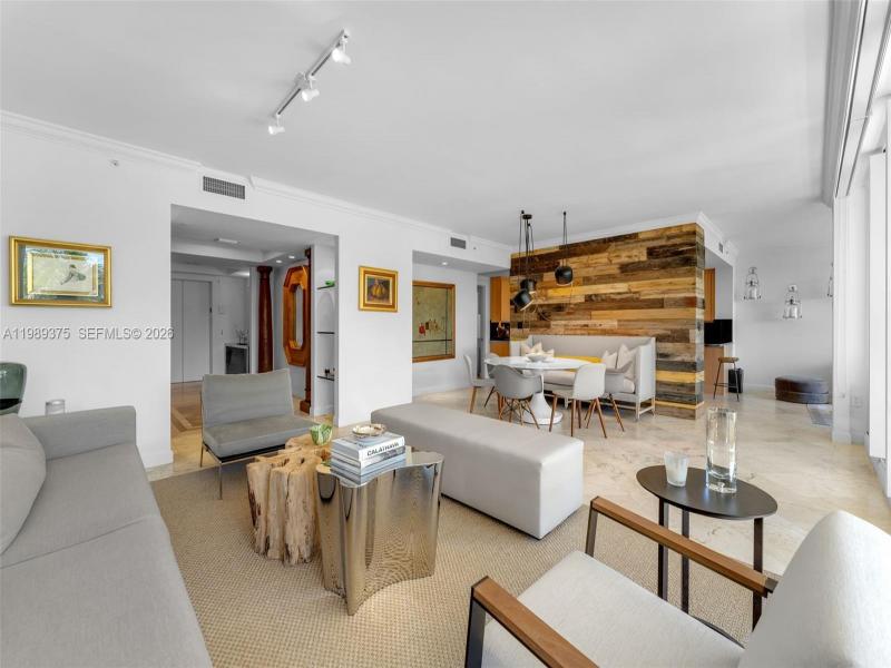 Comprar apartamento en Grand Bay Tower 307