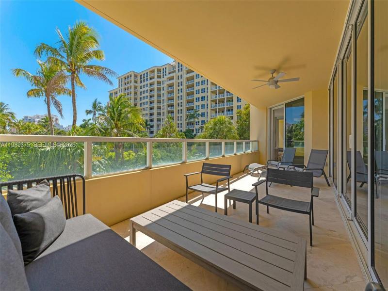 Comprar apartamento en Grand Bay Tower 307