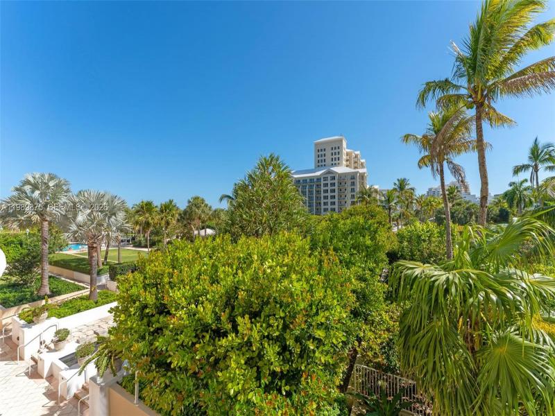 Comprar apartamento en Grand Bay Tower 307