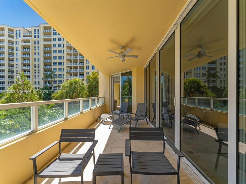 Comprar apartamento en Grand Bay Tower 307