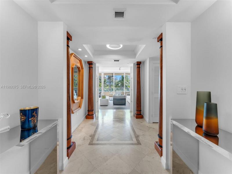 Comprar apartamento en Grand Bay Tower 307