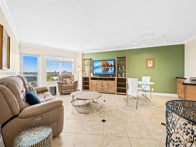 Condo for sale at Royal Ambassador 612