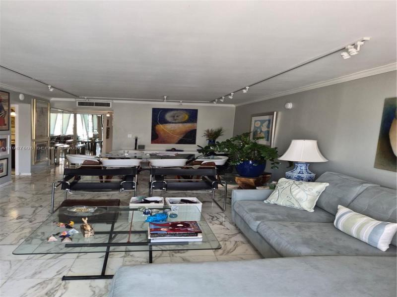 Comprar apartamento no Mirasol Ocean Towers 1910