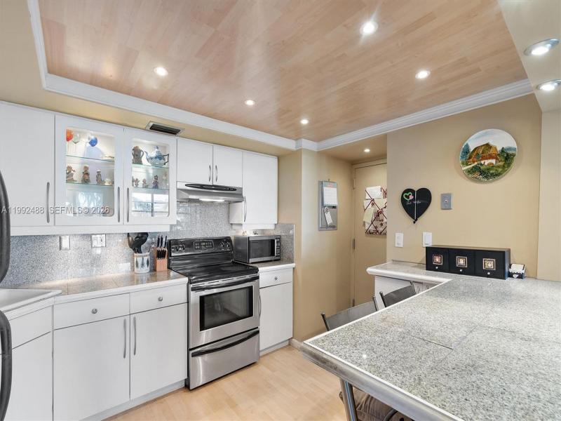 Comprar apartamento en Bayview Towers B111