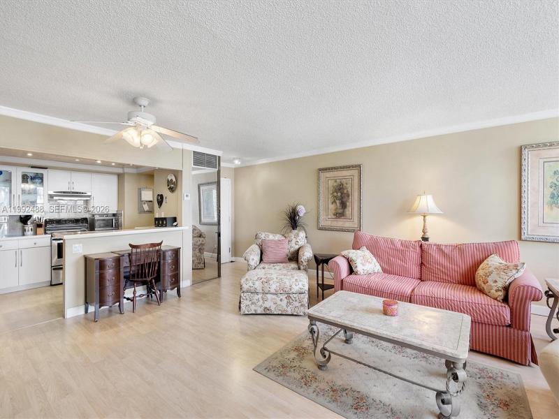 Comprar apartamento en Bayview Towers B111