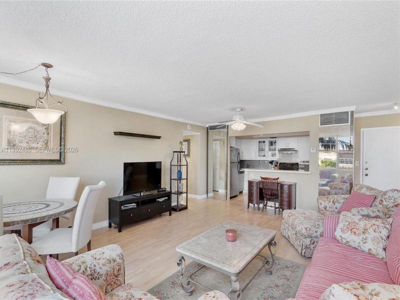 Comprar apartamento en Bayview Towers B111