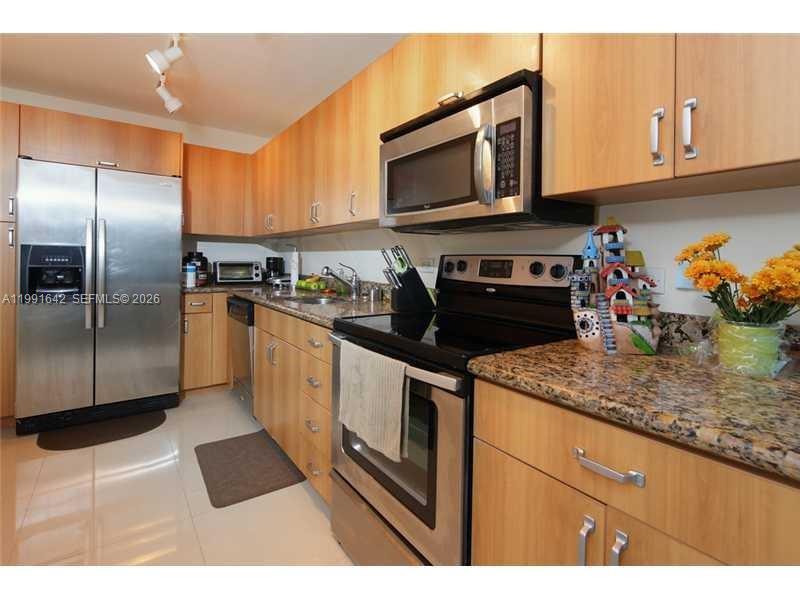 Property photo # 6