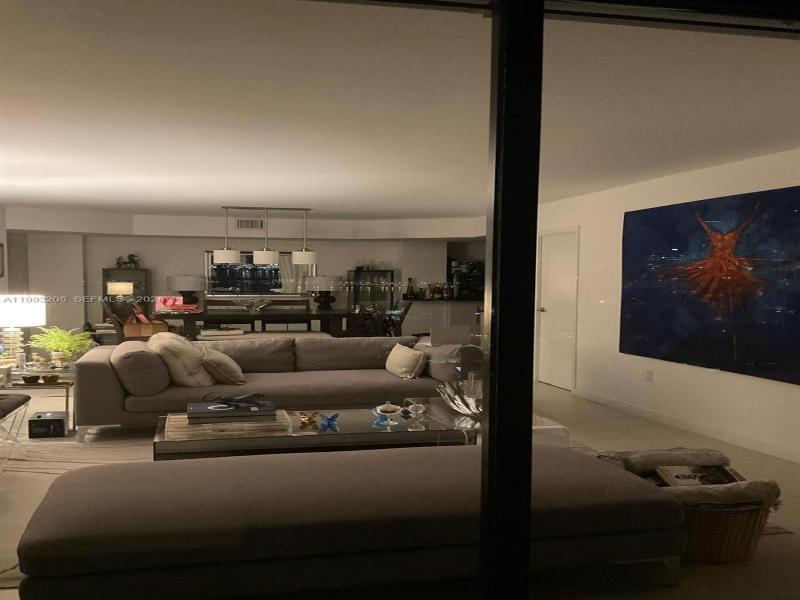 Condo for sale at Brickell Bay Club PH207