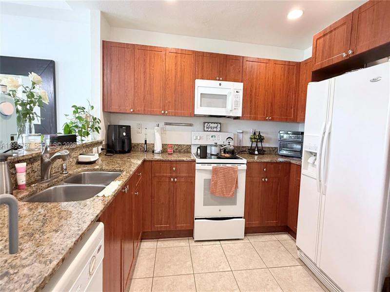 Property photo # 6