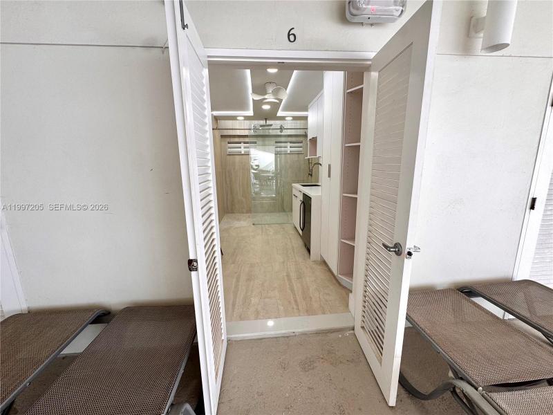 Comprar apartamento en Triton Towers 6