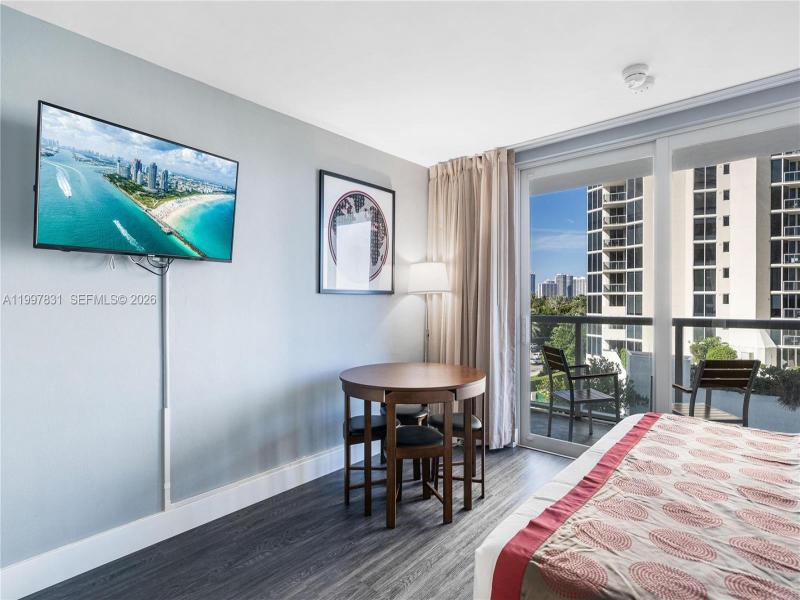 Condo for sale at Aventura Beach Club 324