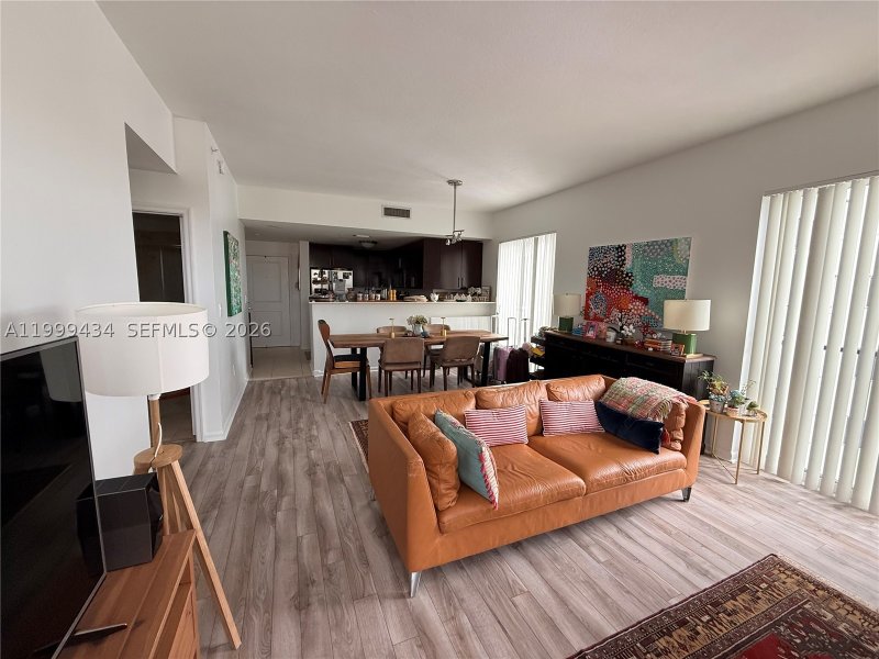 Apartment for rent at Ten Aragon 1104