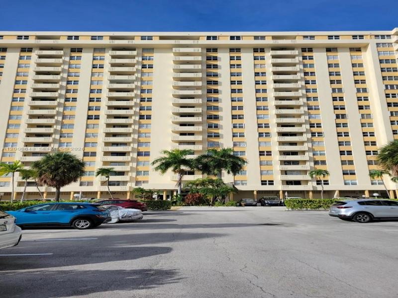 Plaza Towers North Apt #307