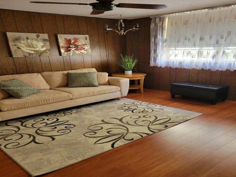Condo for sale at Plaza Towers North 307