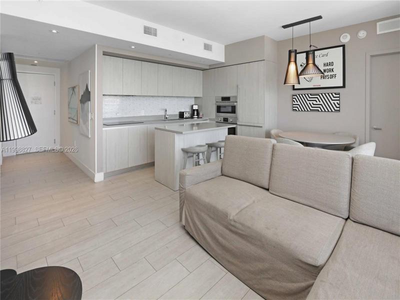 Comprar apartamento no Hyde Beach House T4004