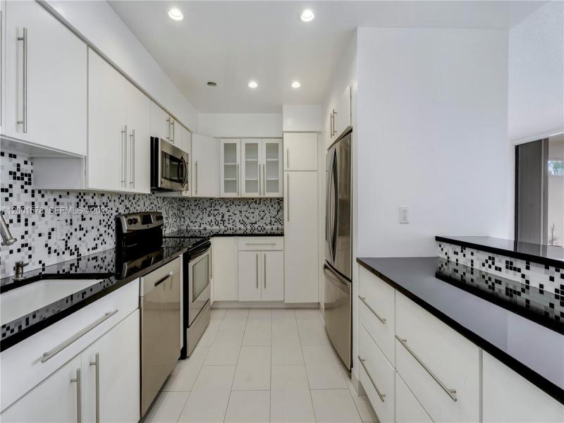 Property photo # 8