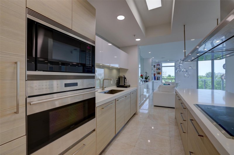 Apartment for rent at Marina Palms Yacht Club 406