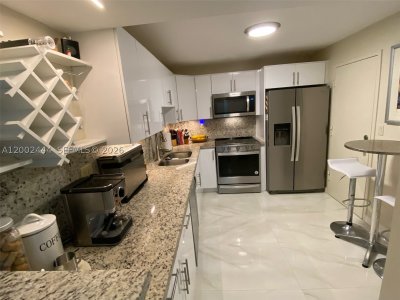 Plaza Towers North Apt #309
