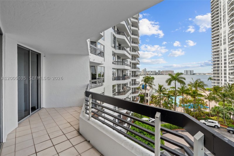 Apartment for rent at Mystic Pointe 100 604