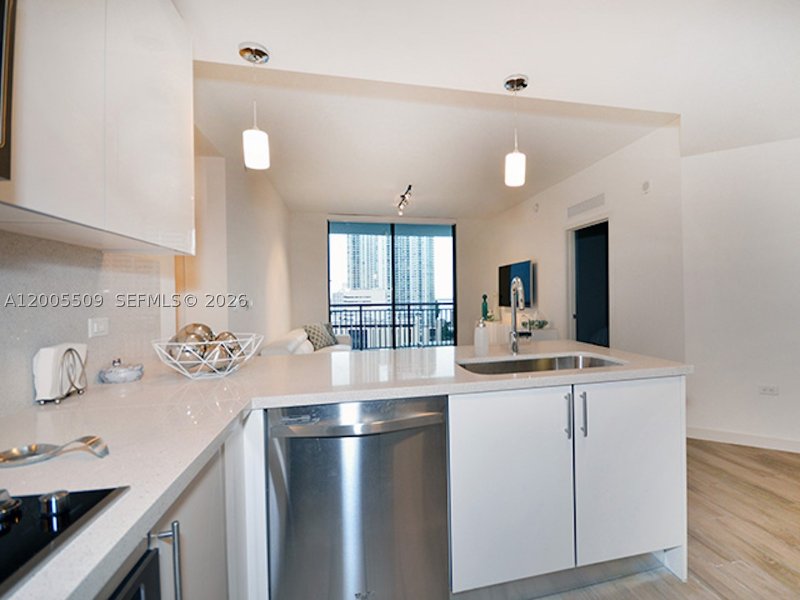 Comprar apartamento no Nine at Mary Brickell Village 1611