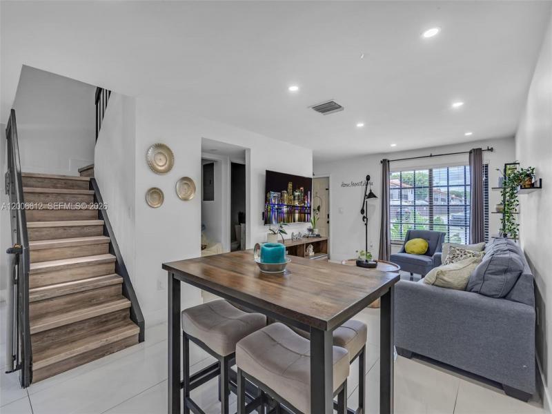 Property photo # 8