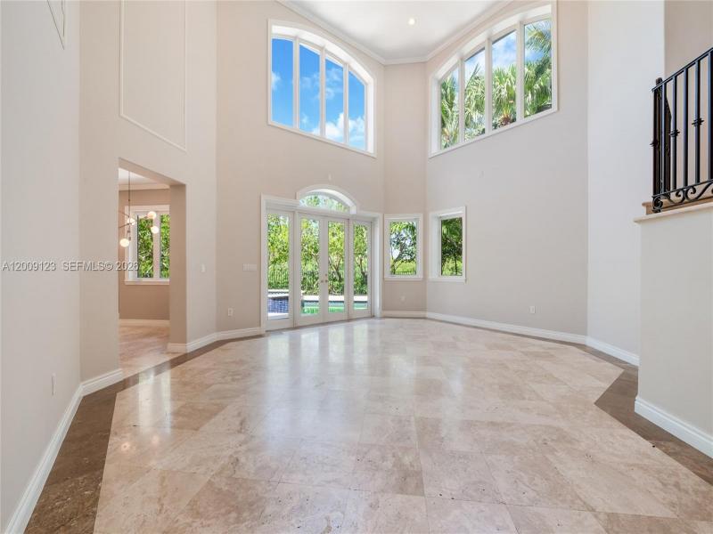 Property photo # 4