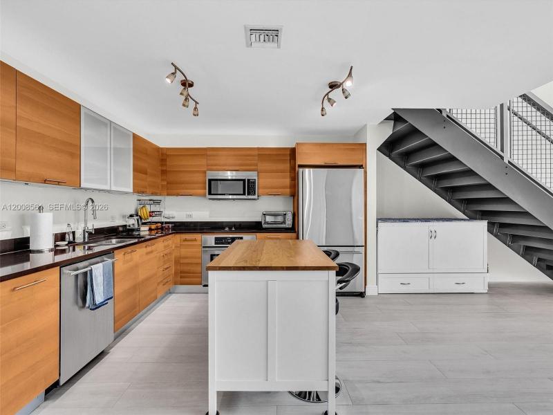 Property photo # 2